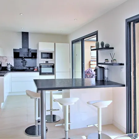 Pietra 300m De La De Favone Piscine Privee Chauffee Villa