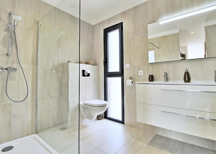 Pietra 300m De La De Favone Piscine Privee Chauffee