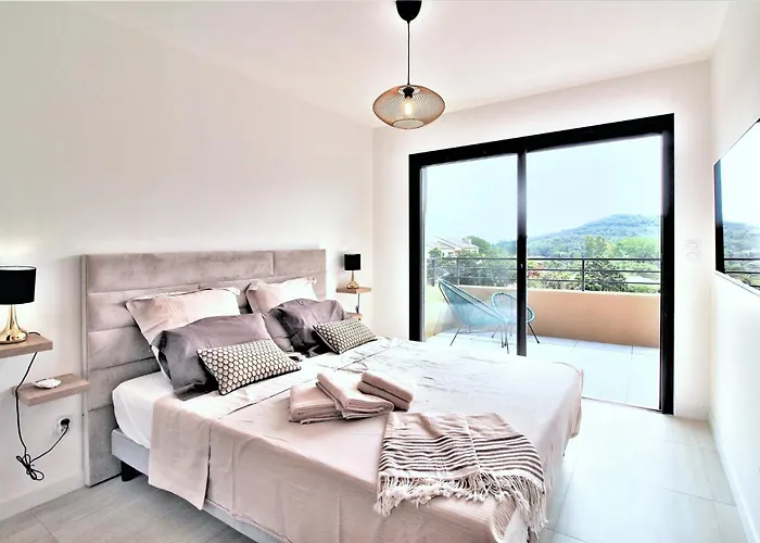 Pietra 300m De La De Favone Piscine Privee Chauffee * 孔卡