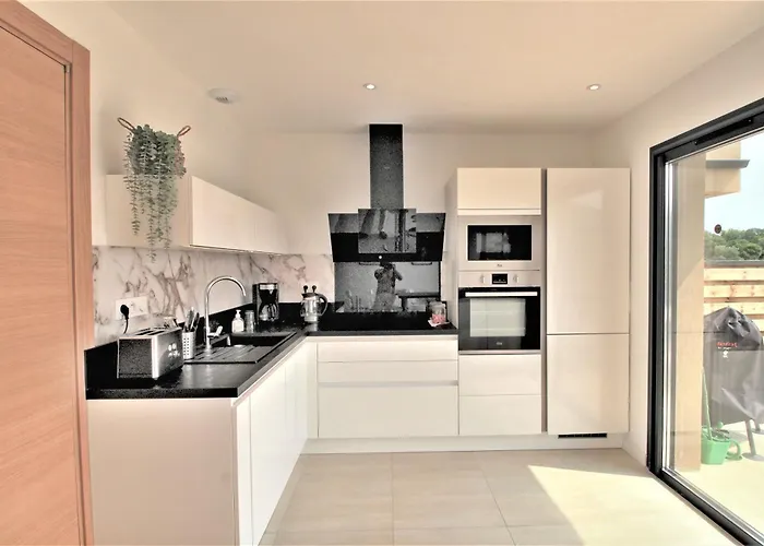 Pietra 300m De La De Favone Piscine Privee Chauffee * קונקה