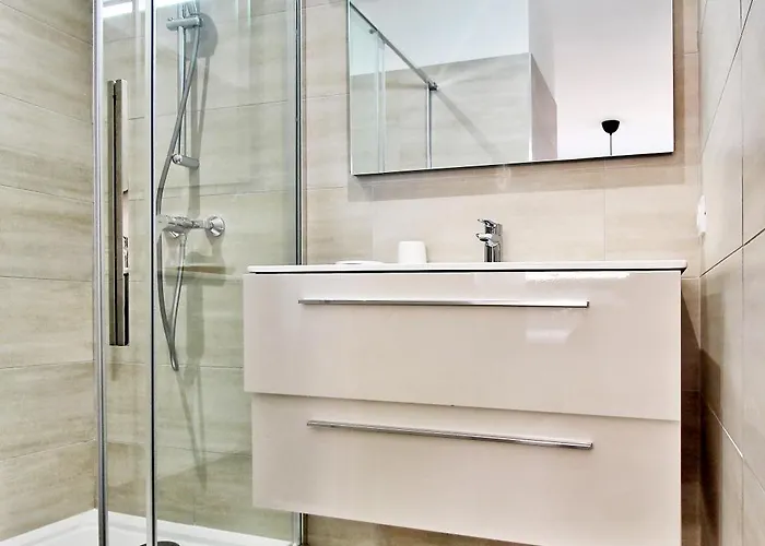 Pietra 300m De La De Favone Piscine Privee Chauffee וילה